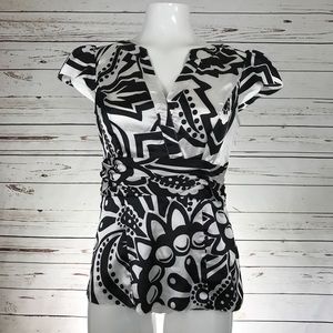 White House Black Market Women's Top Size 6