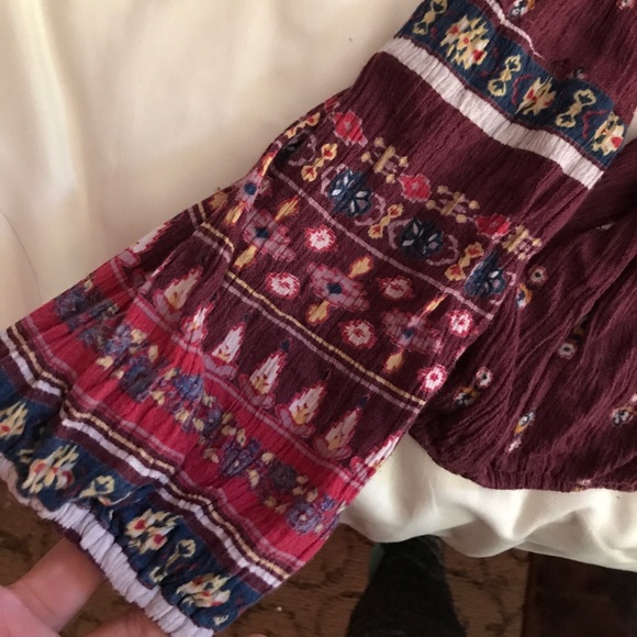 Hollister cold shoulder Top - Picture 2 of 2