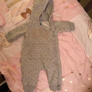 Gap girls onepiece hoodie