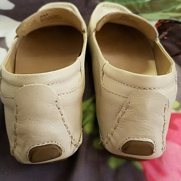 Michael Kors Driver Leather Loafers - Picture 3 of 8