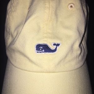 Vineyard Vines light sizable yellow hat!