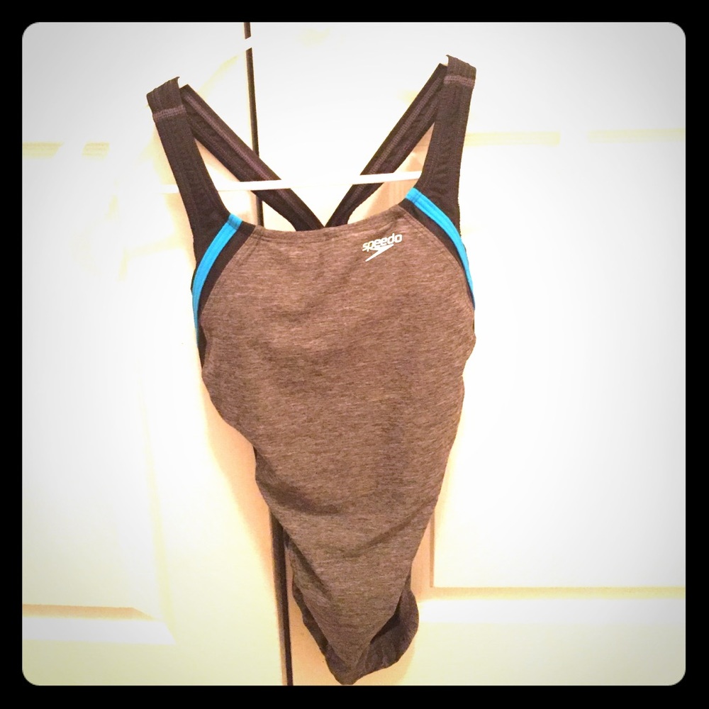 Speedo bathing suite for