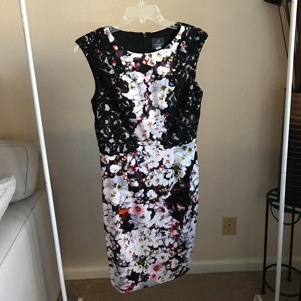 Adrianna Papell Floral Lace Dress in size 6