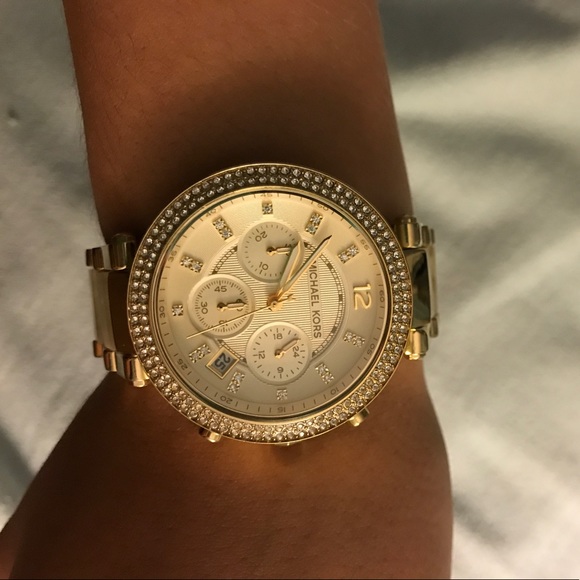 michael kors watch - Picture 2 of 3