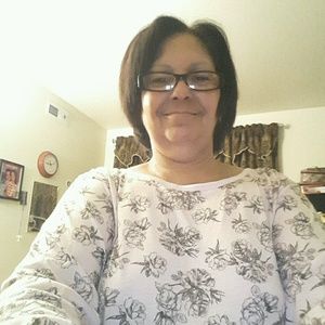 Meet your Posher, Aida