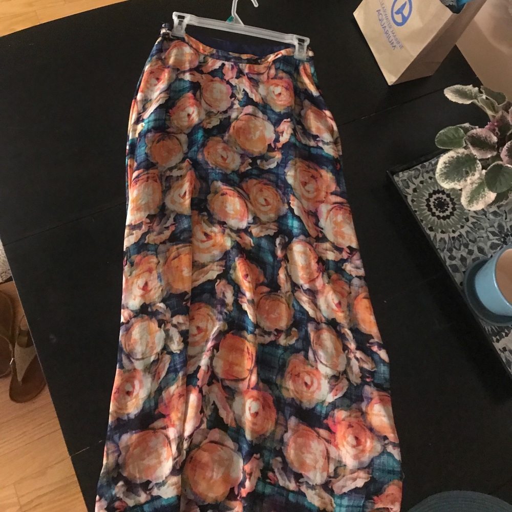 Long multicolored flowing skirt