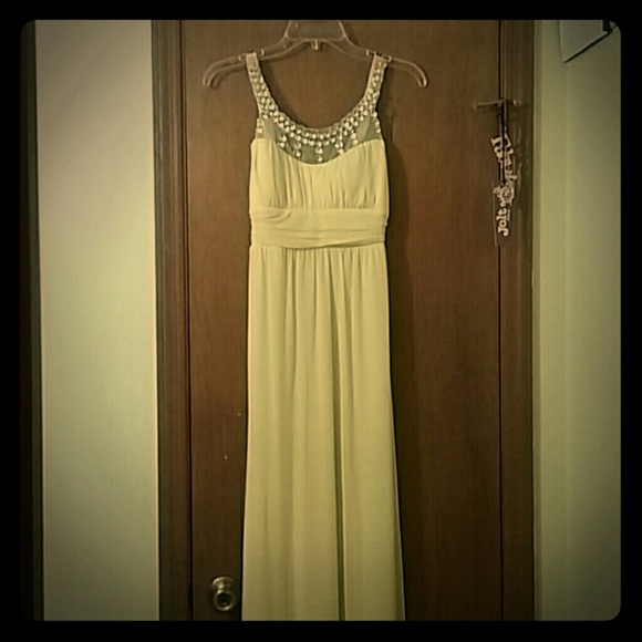 Dress - Picture 1 of 1