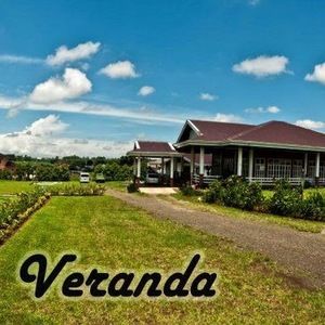 Meet your Posher, Janalyn