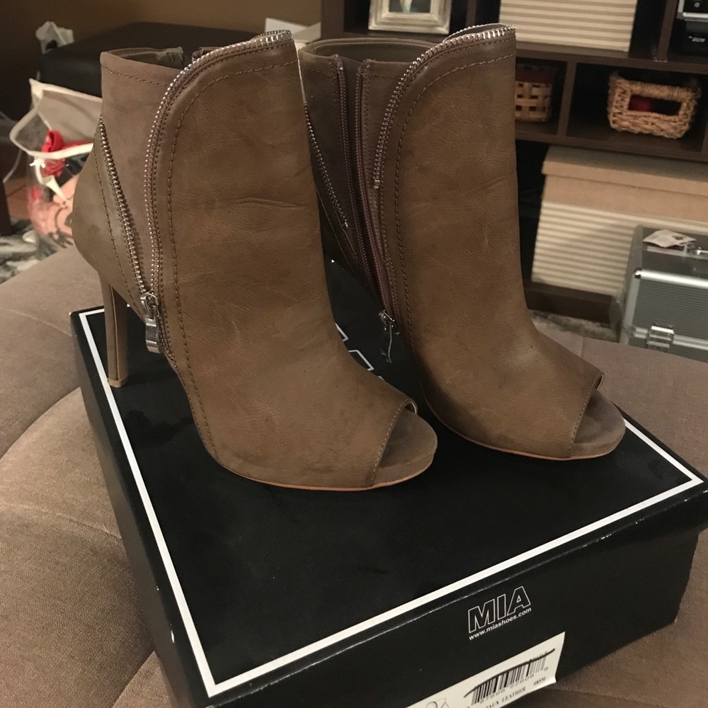 Mia open toed booties