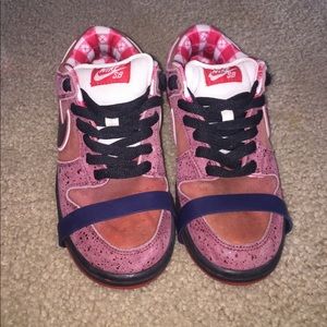 Nike SB red lobsters