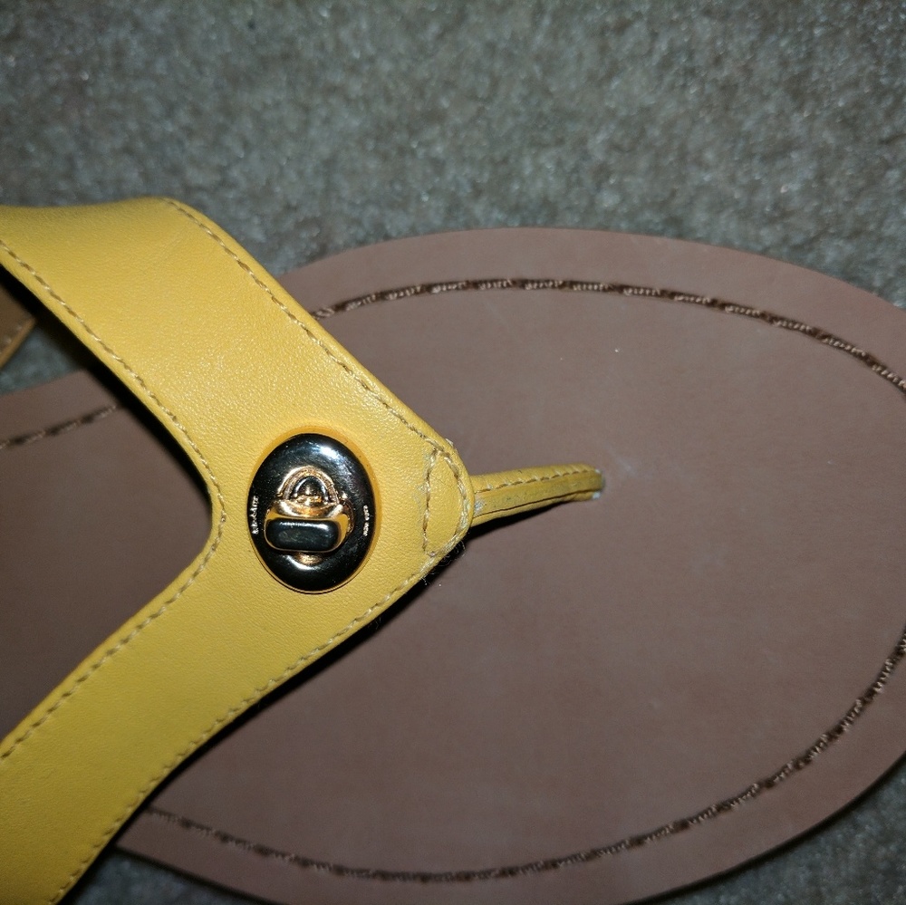 Coach Shelly Flip Flops - Picture 2 of 5