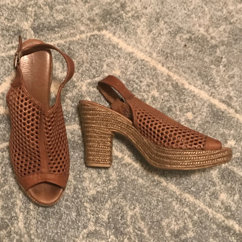 Espadrille heeled sandal