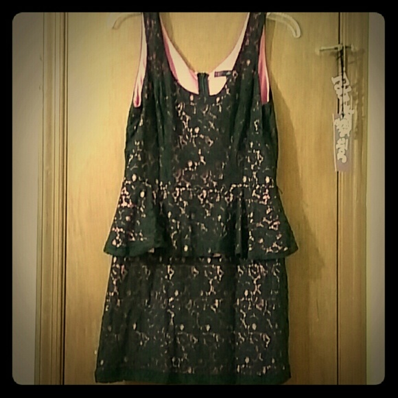 Dress - Picture 1 of 1