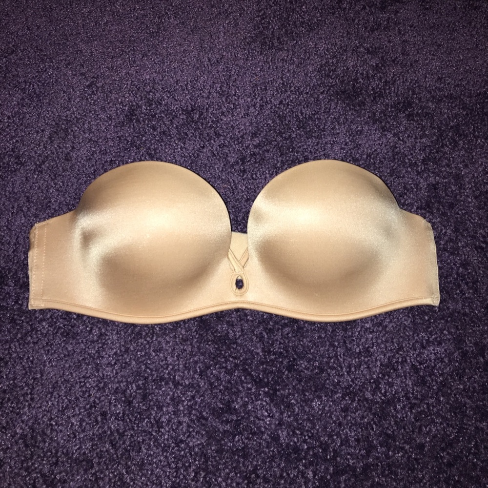VS push up strapless bra. Adds 2 cup sizes! 32A