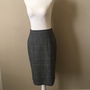 Banana Republic Wool Blend Pencil Skirt - Size 0.