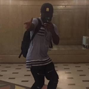 Meet your Posher, Vanic