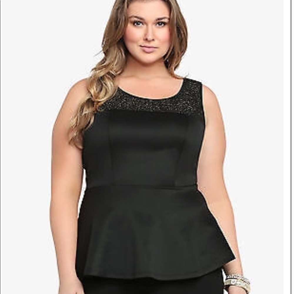 Torrid Black Peplum with gold shimmer✨🖤✨