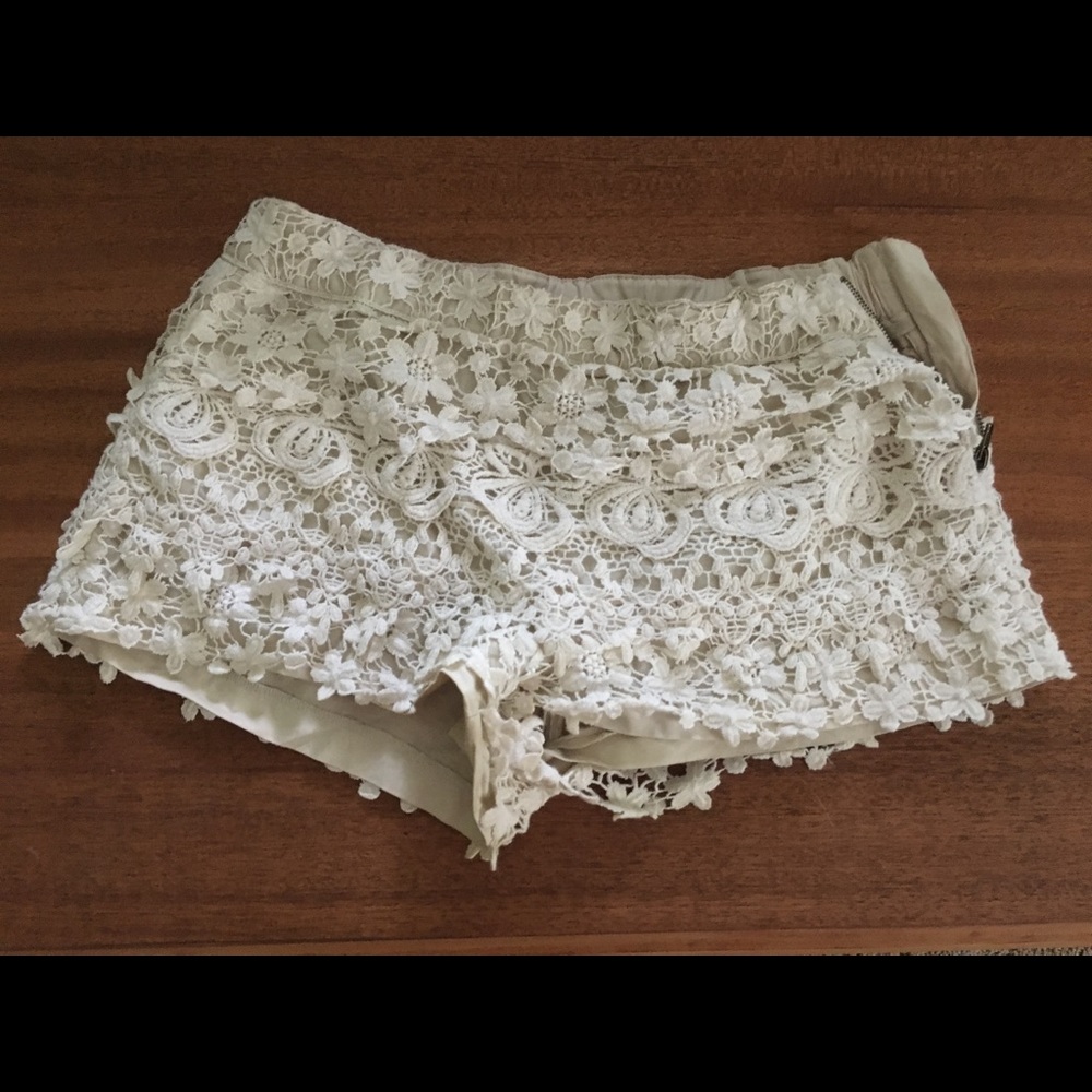 Zara Crochet Shorts - never worn!