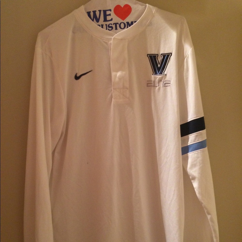 White Nike Villanova Mens Small Longsleeve shirt