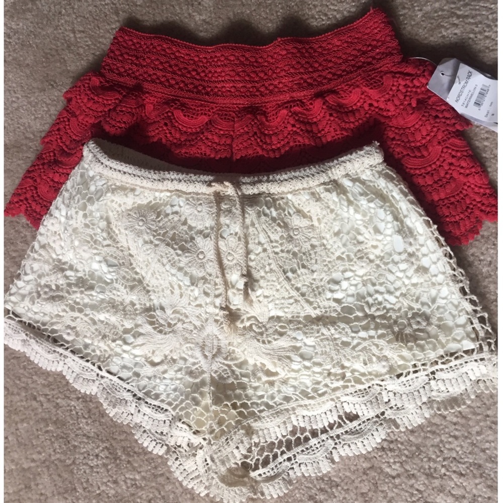 { BUNDLE - 2 crochet detailed shorts }