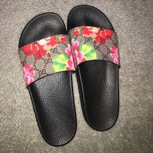 Gucci Bloom Slides