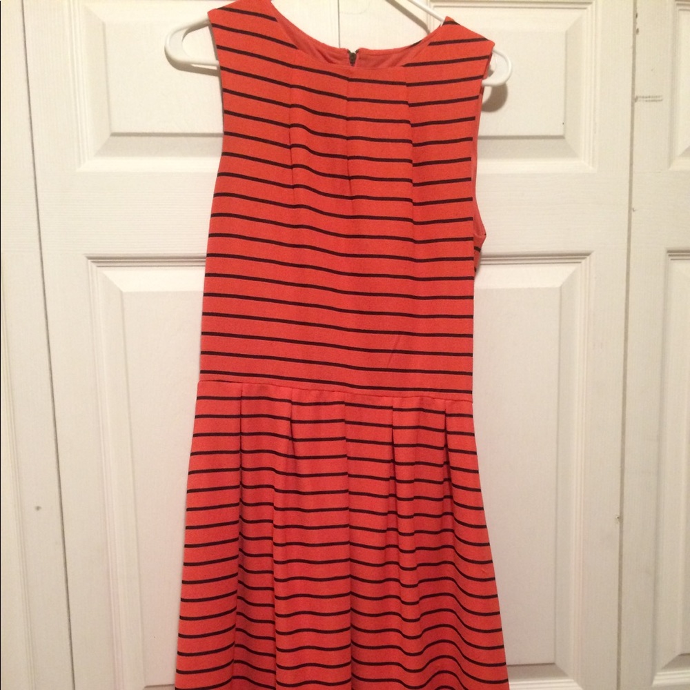 Pink dress with pockets