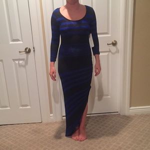 Maxi dress with slit