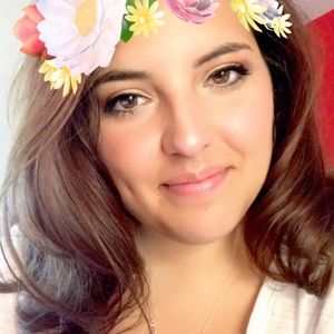 Meet your Posher, Arielle