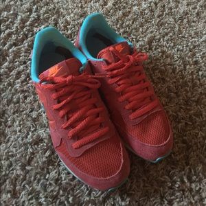 Nike internationalist sneaker