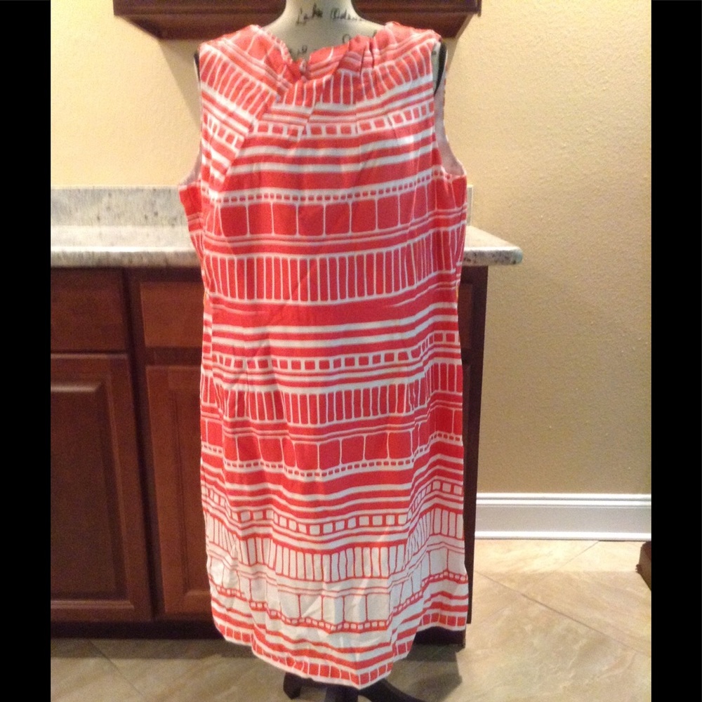 Dress coral and white