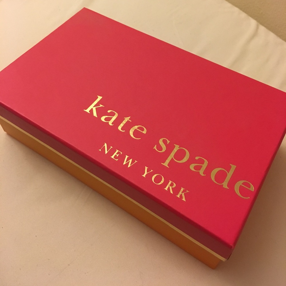 Kate Spade Wallet - Picture 4 of 4