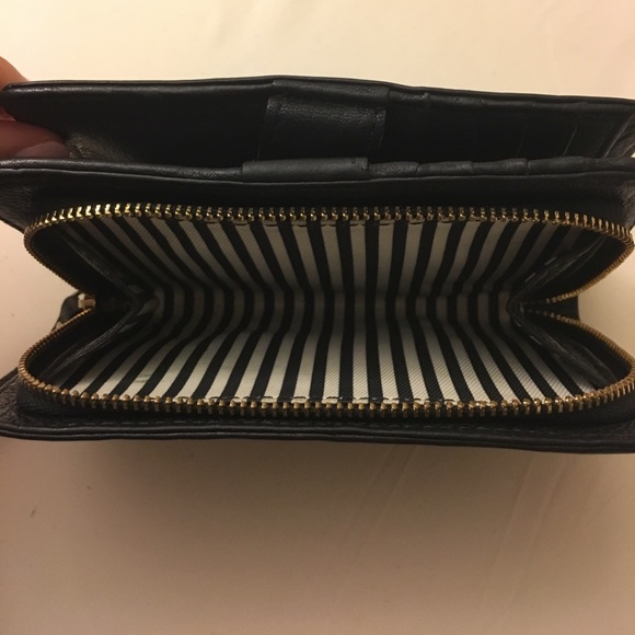 Kate Spade Wallet - Picture 3 of 4