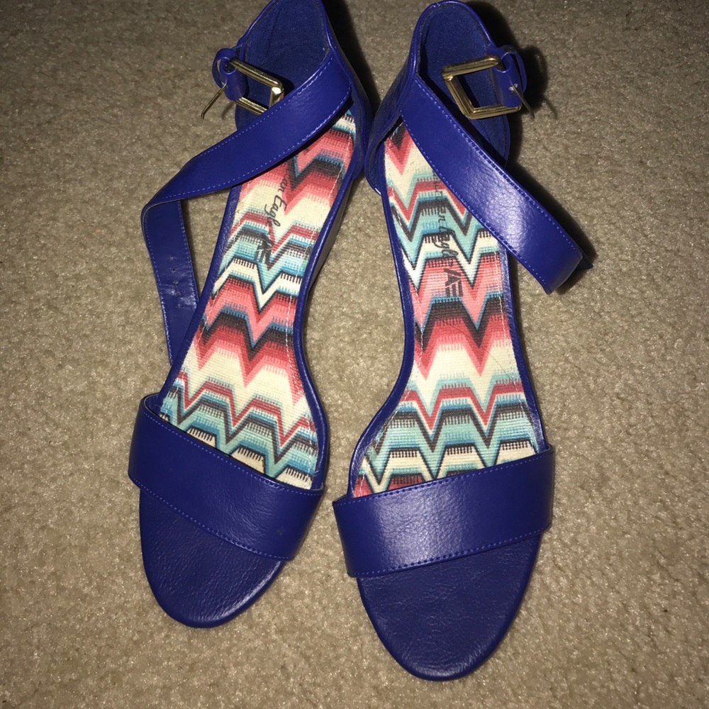 Blue wedges