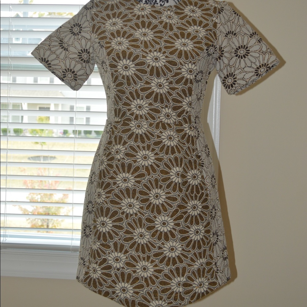 Women's dress