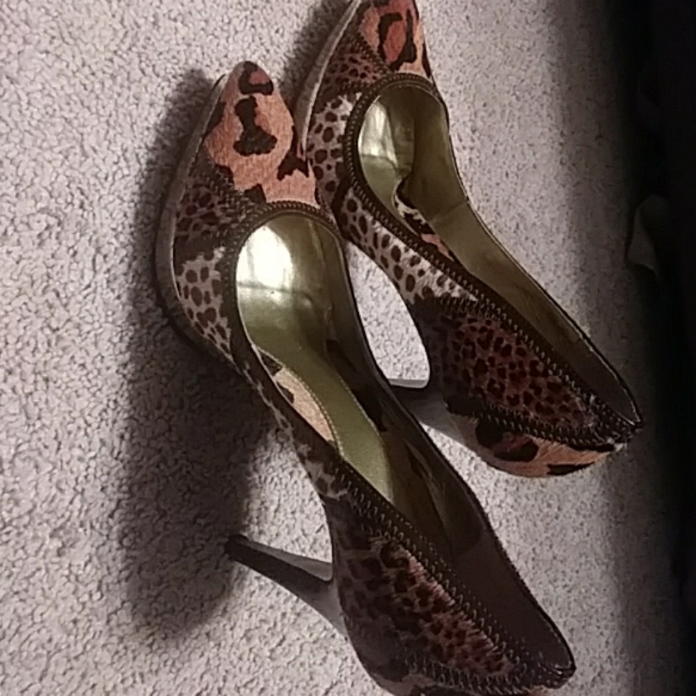 Womens leopard print heels