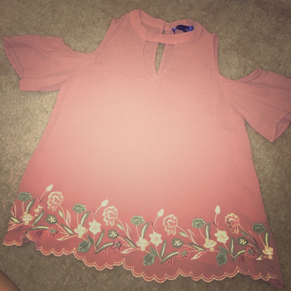 Francesca's Closet Summer shirt