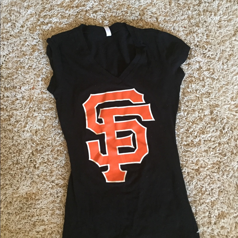 SF Giants shirt