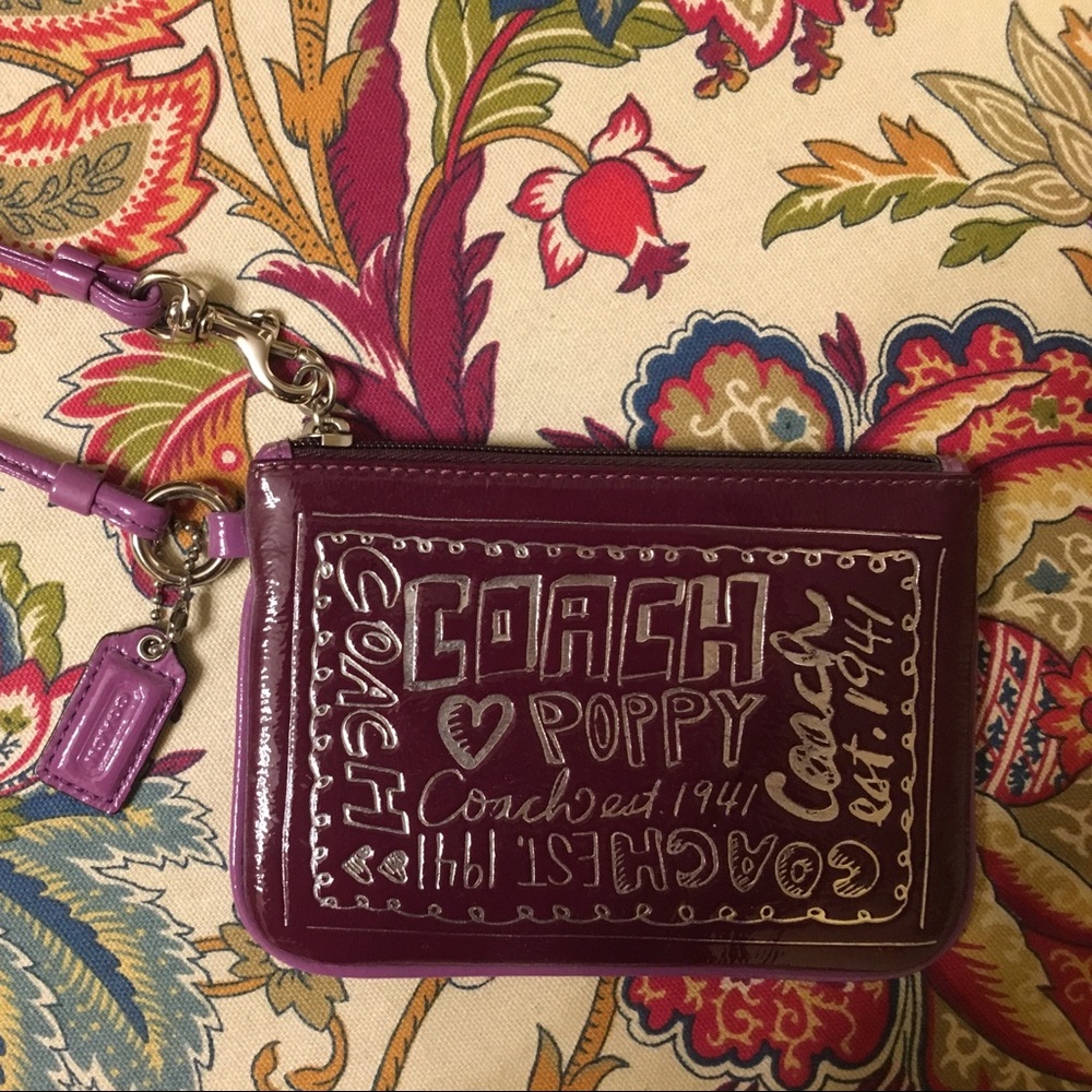 COACH 🐎 Plum Leather Wristlet