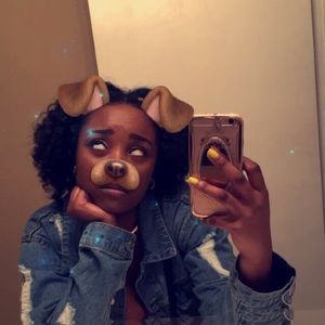 Meet your Posher, Cyriah