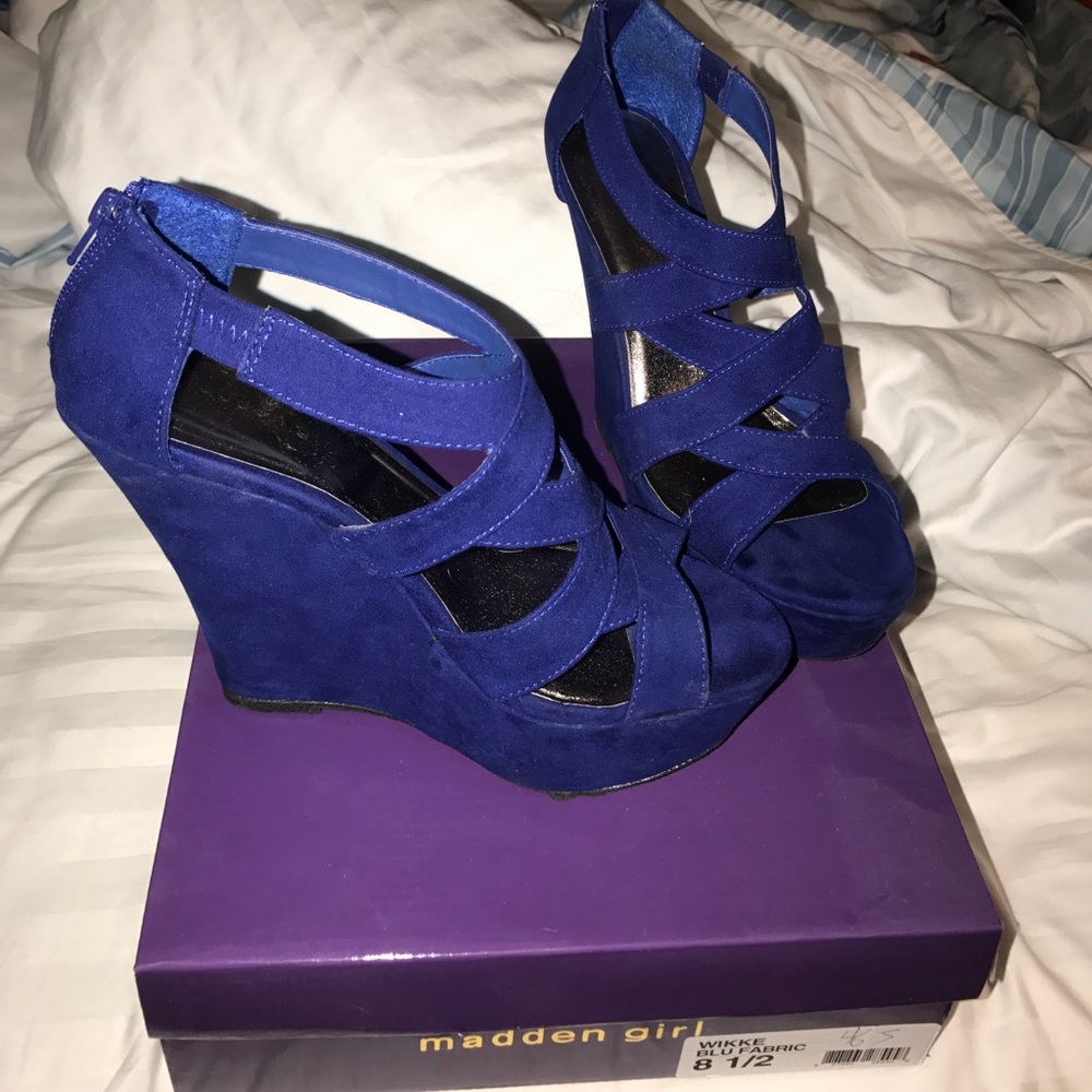 Madden girl Wikke wedges