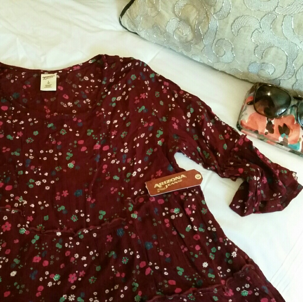 NWT Burgundy Passion Bell Sleeve Floral Top