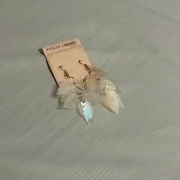 Earrings - Picture 1 of 1