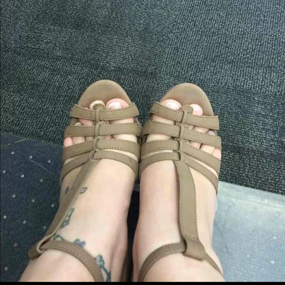 Jessica Simpson Wedges 8.5