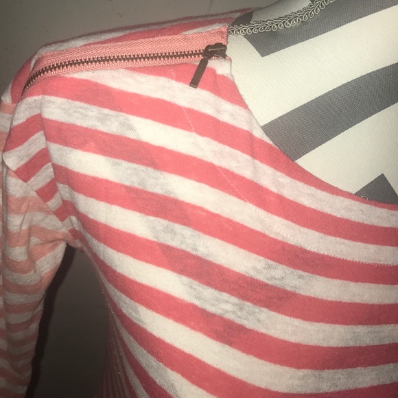 ⚡️$8 FLASH SALE⚡️ - Picture 2 of 3