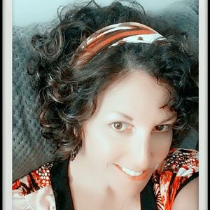 Meet your Posher, Sherry