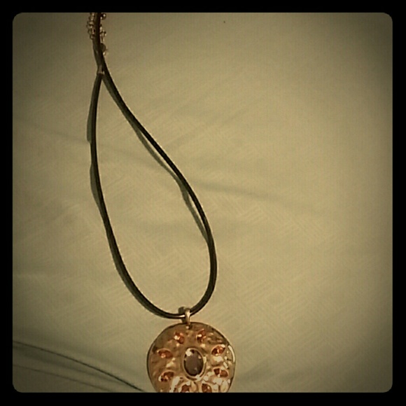 Necklace - Picture 1 of 1