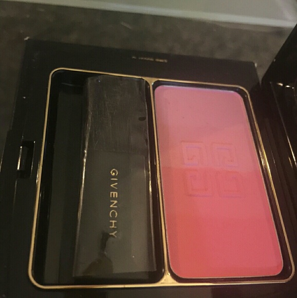Brand new authentic Givenchy #1 Roses Pink Blush - Picture 4 of 4