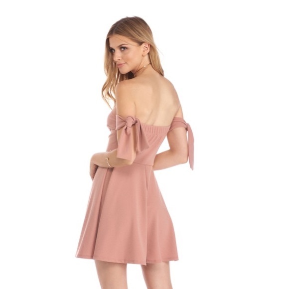 NWT DUSTY ROSE/MAUVE OFF THE SHOULDER DRESS - Picture 2 of 4