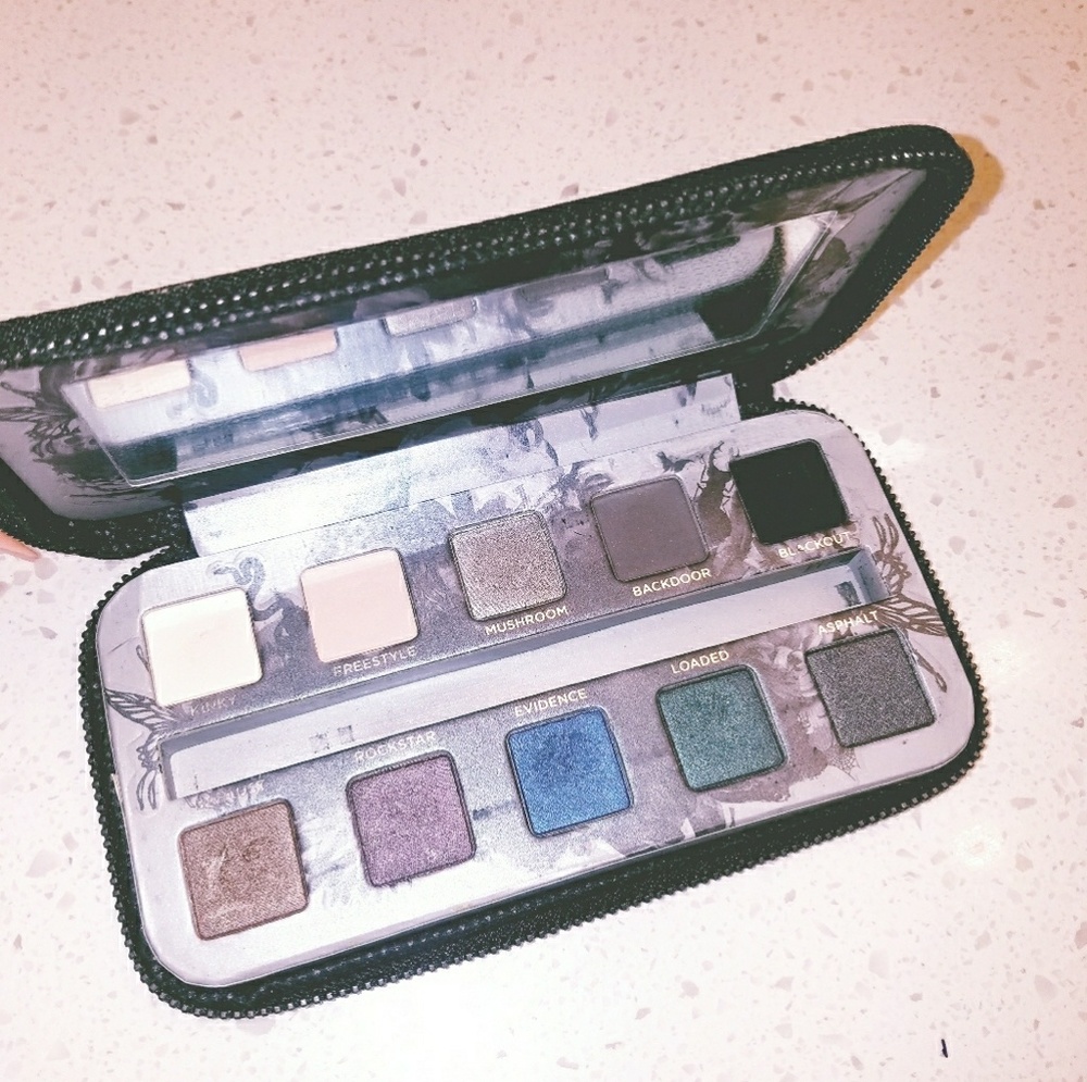 Urban decay smoked palette