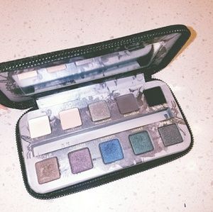 Urban decay smoked palette